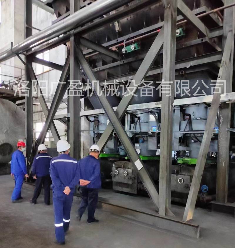 府谷項(xiàng)目煤倉(cāng)清堵機(jī)安裝調(diào)試完成，運(yùn)行良好！